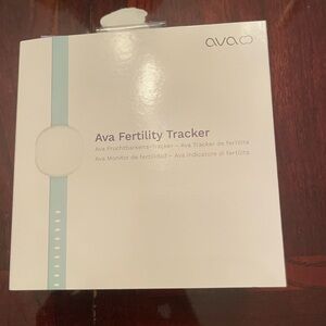 Ava & Viv Smartwatch - White and Blue